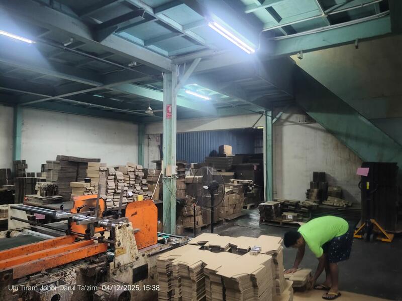 Semi-D Factory for Sale in Taman Desa Cemerlang (Ulu Tiram) - Guan . - Interior - PropertyGuru.com.my