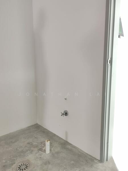 Shop for Rent in Bayan Lepas (Penang) - Jonathan Lai - Bathroom - PropertyGuru.com.my