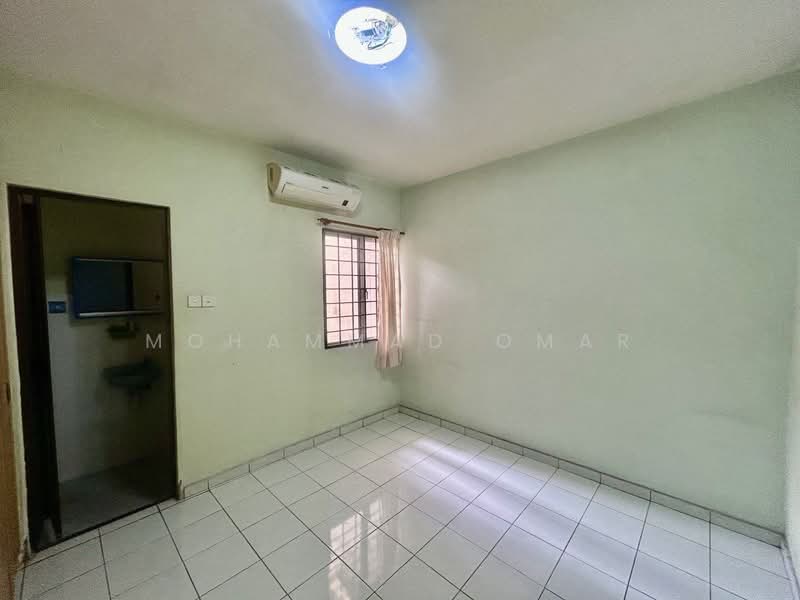 Townhouse for Sale in Taman Impian Indah (Sungai Buloh) - Mohammad Omar - PropertyGuru.com.my