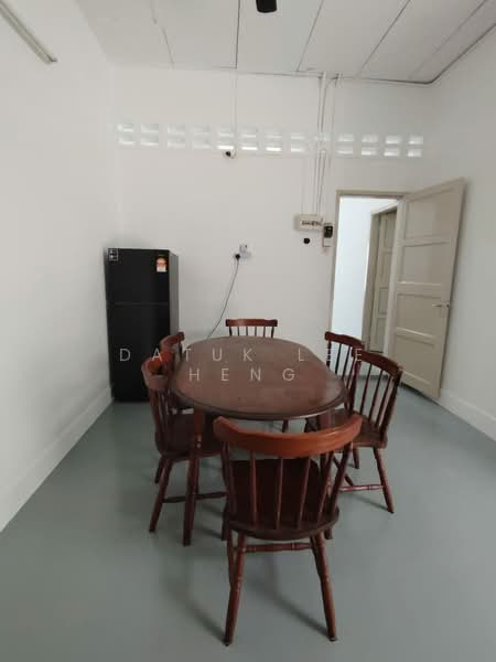 Taman Canning untuk Untuk Disewa - RM 1,200 /bulan, Mac 2026 - Dining Room - PropertyGuru.com.my