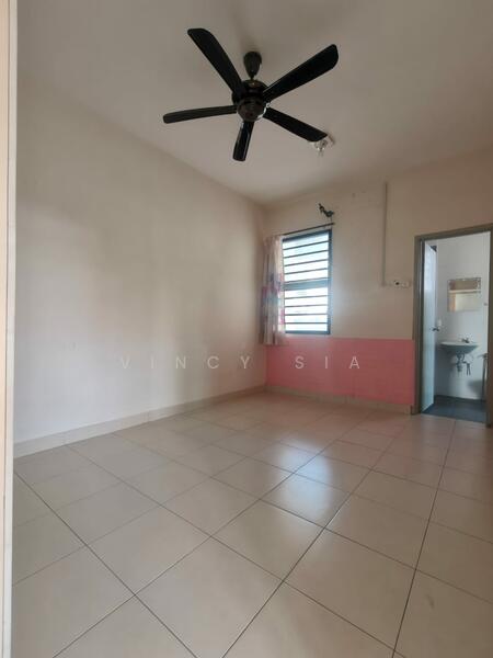 2-storey Terraced House for Sale in Bandar Tiram (Ulu Tiram) - Vincy Sia - Interior - PropertyGuru.com.my