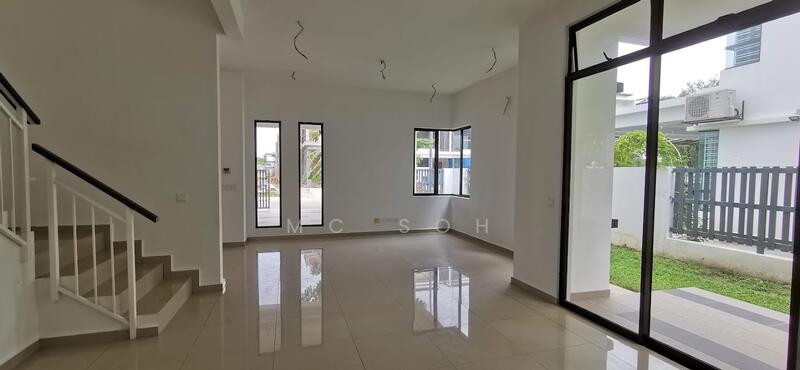 Semi-Detached House for Sale in Setia Alam (Selangor) - MC Soh - Living Room - PropertyGuru.com.my