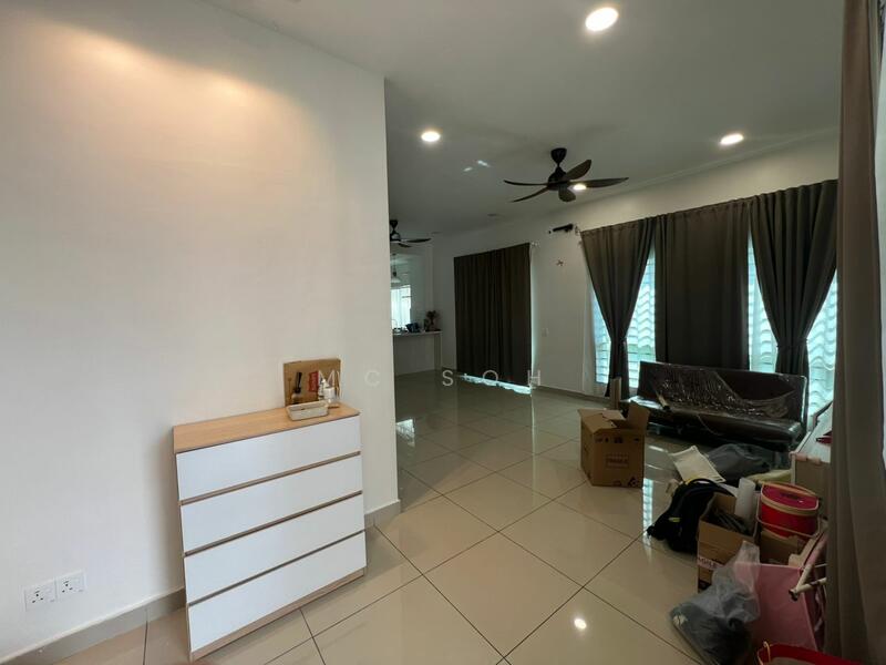 2.5-storey Terraced House for Sale in Setia Alam (Selangor) - MC Soh - Living Room - PropertyGuru.com.my