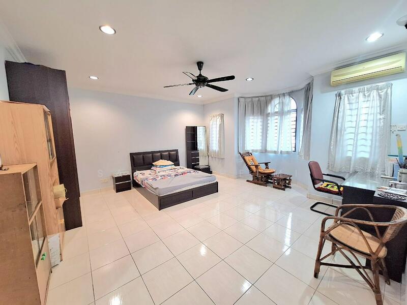 Kampung Batu Belah untuk Untuk Dijual - RM 688,000, Mac 2026 - Bedroom - PropertyGuru.com.my