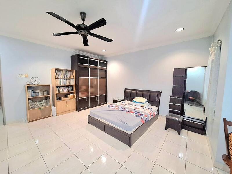 Kampung Batu Belah untuk Untuk Dijual - RM 688,000, Mac 2026 - Bedroom - PropertyGuru.com.my