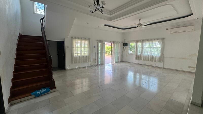 Commercial Bungalow for Rent in Taman Pelangi (Johor Bahru) - Kate Tee - Living Room - PropertyGuru.com.my