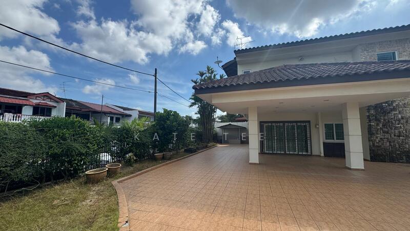 Commercial Bungalow for Rent in Taman Pelangi (Johor Bahru) - Kate Tee - Exterior - PropertyGuru.com.my