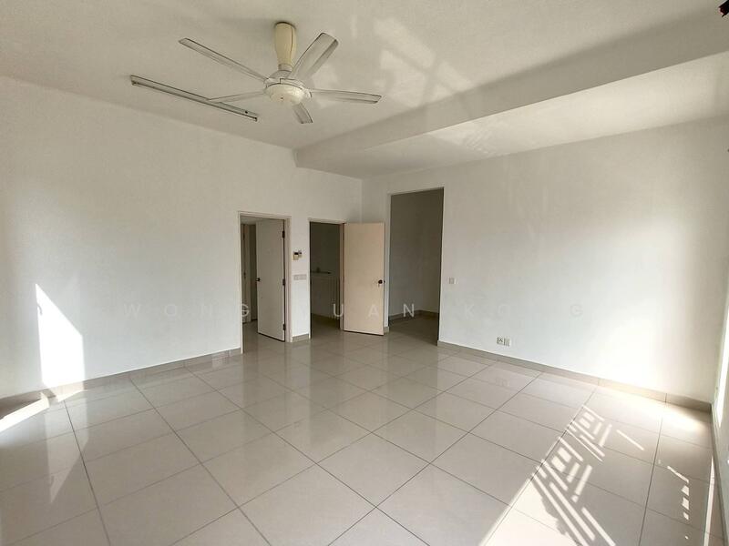 Cluster House for Sale in Setia Damai (Setia Alam) - Wong Yuan Kong - Living Room - PropertyGuru.com.my