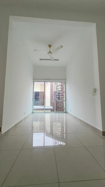 Cluster House for Sale in Setia Damai (Setia Alam) - Wong Yuan Kong - Living Room - PropertyGuru.com.my