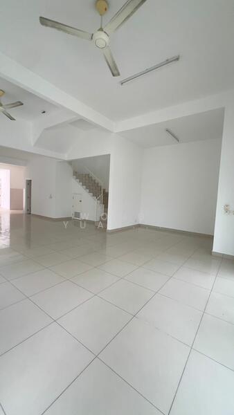 Cluster House for Sale in Setia Damai (Setia Alam) - Wong Yuan Kong - Living Room - PropertyGuru.com.my