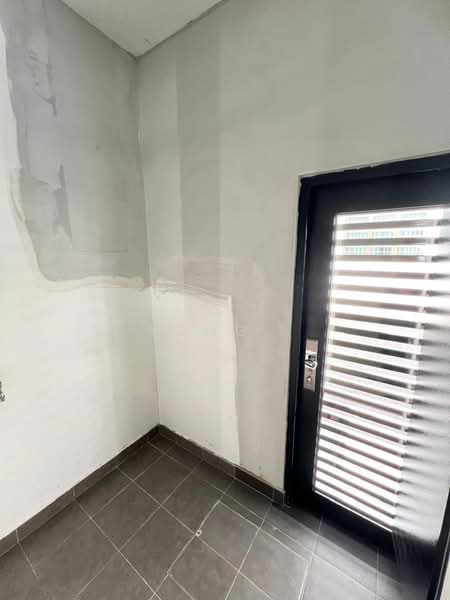2-storey Terraced House for Sale in Skudai (Johor) - Meng . - Entrance - PropertyGuru.com.my