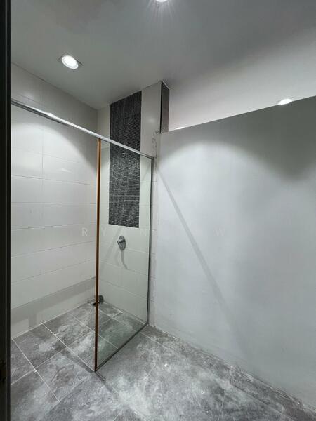 USJ One Park - Twin Villas untuk Untuk Dijual - RM 1,880,000, Mac 2026 - Bathroom - PropertyGuru.com.my