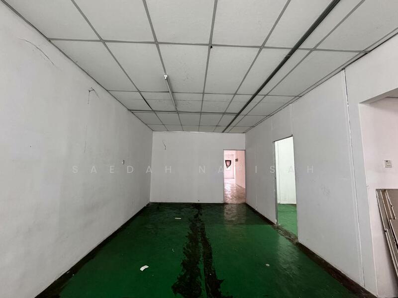 Shop for Sale in Taman Pura Kencana (Batu Pahat) - Saedah Napisah - Interior - PropertyGuru.com.my