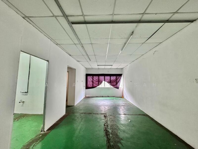 Shop for Sale in Taman Pura Kencana (Batu Pahat) - Saedah Napisah - Interior - PropertyGuru.com.my