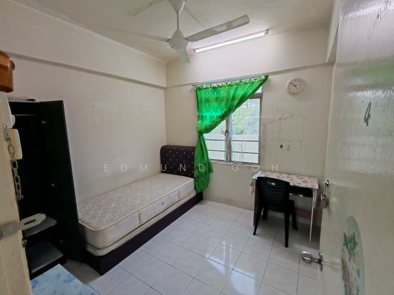 Apartment for Sale at Pangsapuri Seri Indah - Edmund Goh - Bedroom - PropertyGuru.com.my