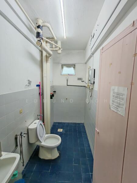 Apartment for Sale at Pangsapuri Seri Indah - Edmund Goh - Bathroom - PropertyGuru.com.my
