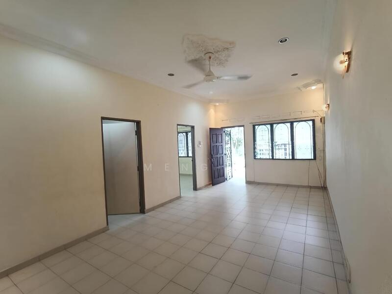1-storey Terraced House for Sale in Skudai (Johor) - Meng . - Living Room - PropertyGuru.com.my
