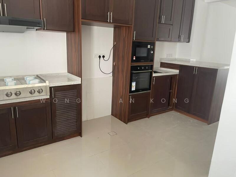 By Water Setia Utama 3 untuk Untuk Dijual - RM 950,000, Feb 2026 - Kitchen - PropertyGuru.com.my