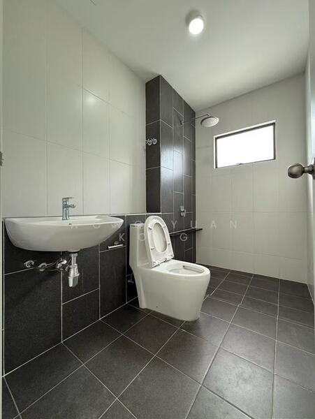 By Water Setia Utama 3 untuk Untuk Dijual - RM 950,000, Feb 2026 - Bathroom - PropertyGuru.com.my
