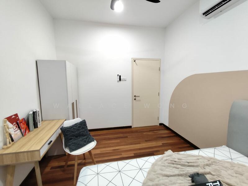 Renai Jelutong untuk Untuk Disewa - RM 3,400 /bulan, Feb 2026 - Bedroom - PropertyGuru.com.my