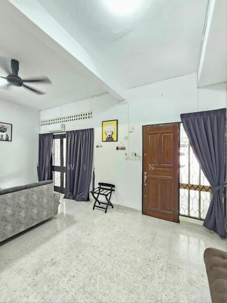 2-storey Terraced House for Sale in Taman Tasek (Johor Bahru) - Win Tan - Living Room - PropertyGuru.com.my