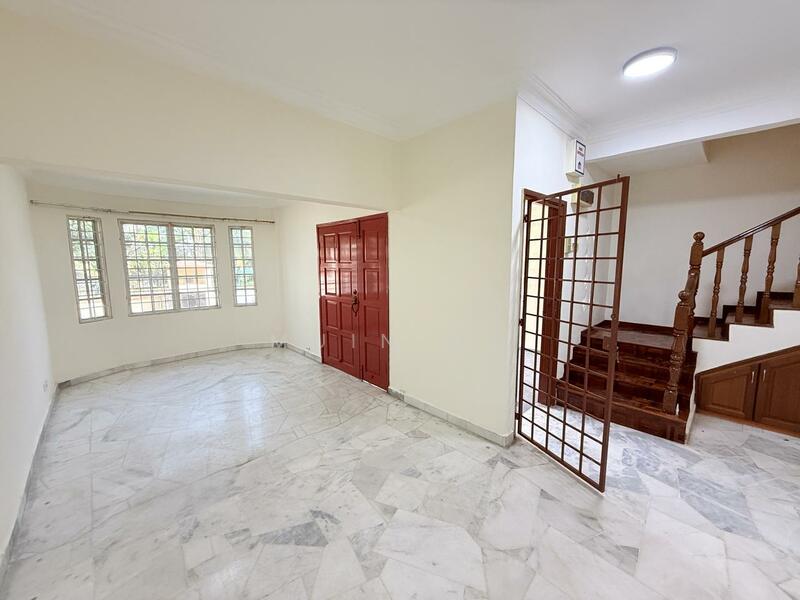 2-storey Terraced House for Sale in Seksyen 13 (Shah Alam) - Muin Mn - Living Room - PropertyGuru.com.my