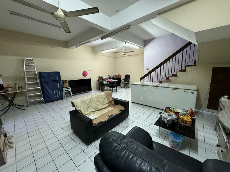 2-storey Terraced House for Sale in Skudai (Johor) - Vincy Sia - Living Room - PropertyGuru.com.my
