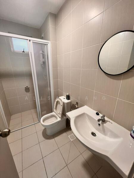 Service Residence for Rent at Meridin Bayvue Serviced Apartment - Alisa Liang - Bathroom - PropertyGuru.com.my