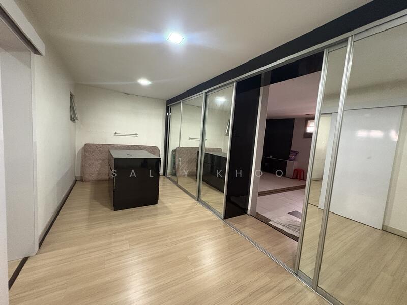 3-storey Terraced House for Sale in Bukit Jambul (Penang) - Sally Khoo - PropertyGuru.com.my