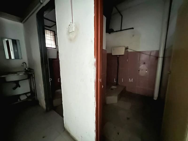 Kawasan 18 untuk Untuk Disewa - RM 4,000 /bulan, Apr 2026 - Bathroom - PropertyGuru.com.my