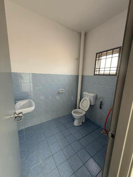 2-storey Terraced House for Sale in Bandar Bistari Perdana (Pasir Gudang) - Win Lim - Bathroom - PropertyGuru.com.my