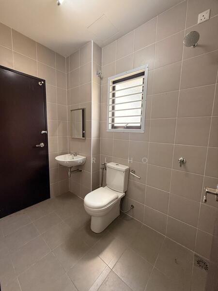 2-storey Terraced House for Rent in Iskandar Puteri (Nusajaya) (Johor) - Karl Ho - Bathroom - PropertyGuru.com.my