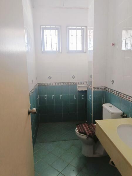 Taman Permata untuk Untuk Dijual - RM 590,000, Mac 2026 - Bathroom - PropertyGuru.com.my