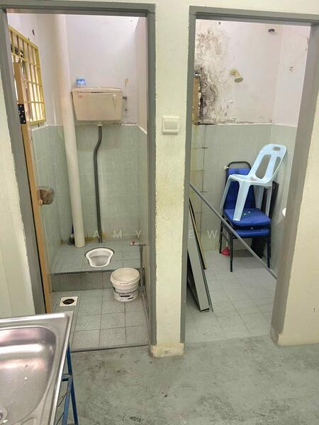 Shop / Office for Rent in Mentakab (Pahang) - Amy Lew - Bathroom - PropertyGuru.com.my