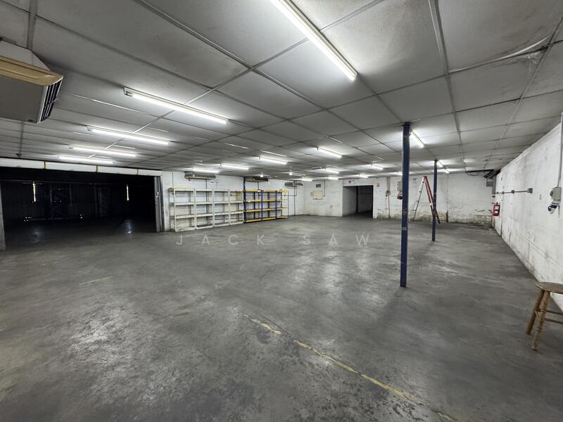 Semi-D Factory for Rent in Kawasan Perindustrian Prai (Perai) - Jack Saw - Interior - PropertyGuru.com.my