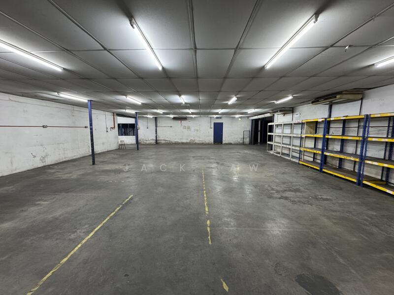 Semi-D Factory for Rent in Kawasan Perindustrian Prai (Perai) - Jack Saw - Interior - PropertyGuru.com.my