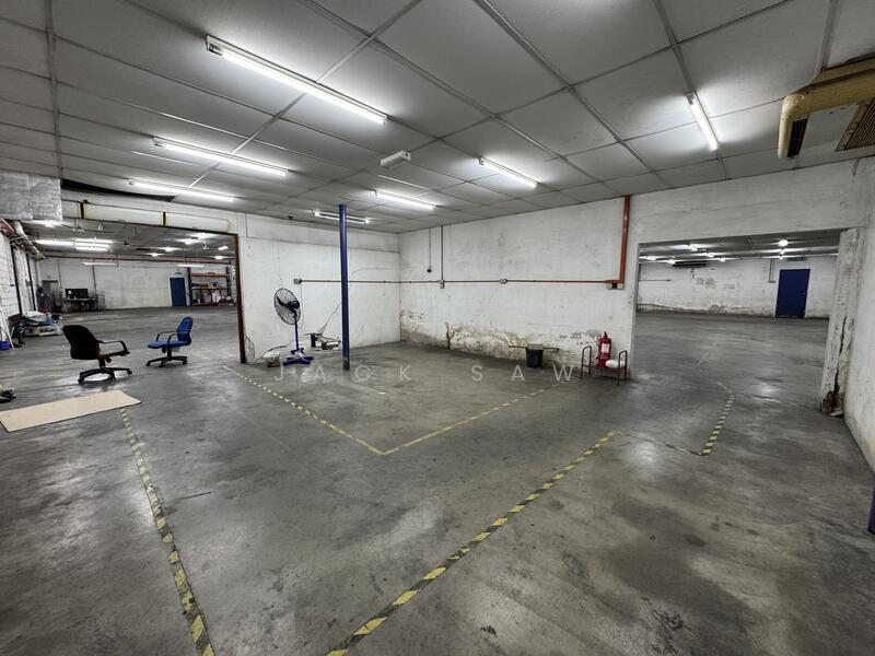 Semi-D Factory for Rent in Kawasan Perindustrian Prai (Perai) - Jack Saw - Interior - PropertyGuru.com.my