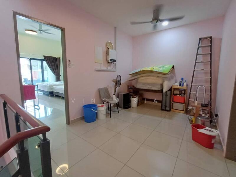 2-storey Terraced House for Sale in Taman Seri Austin (Tebrau) - Vincy Sia - Bedroom - PropertyGuru.com.my