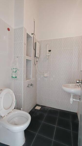 2-storey Terraced House for Sale in Setia Eco Village (Gelang Patah) - Esther Chang - Bathroom - PropertyGuru.com.my