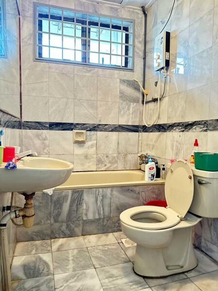 2-storey Terraced House for Sale in Taman Sri Putri (Skudai) - Vincy Sia - Bathroom - PropertyGuru.com.my