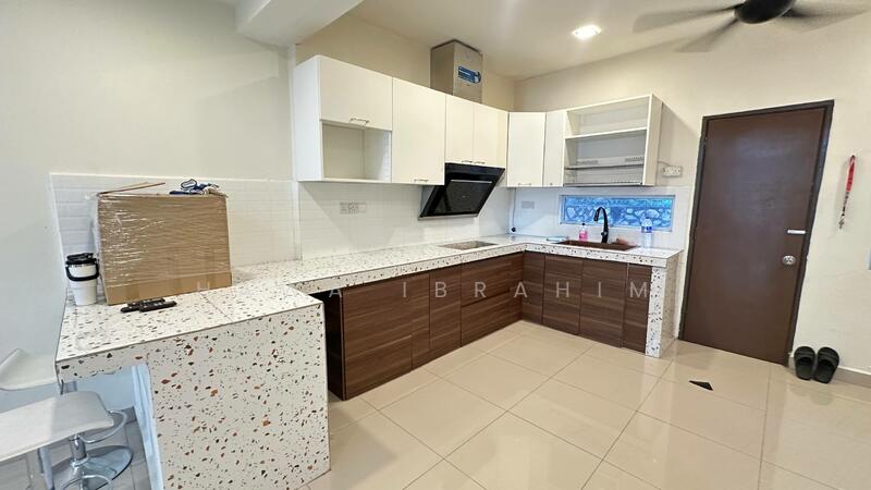 2-storey Terraced House for Sale in Taman Pelangi Semenyih (Semenyih) - Hawa Ibrahim - Kitchen - PropertyGuru.com.my