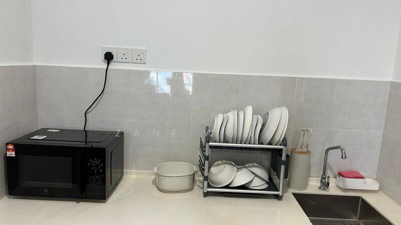 Condominium for Rent at Paraiso Residence @ The Earth - Zane Wong - Kitchen - PropertyGuru.com.my