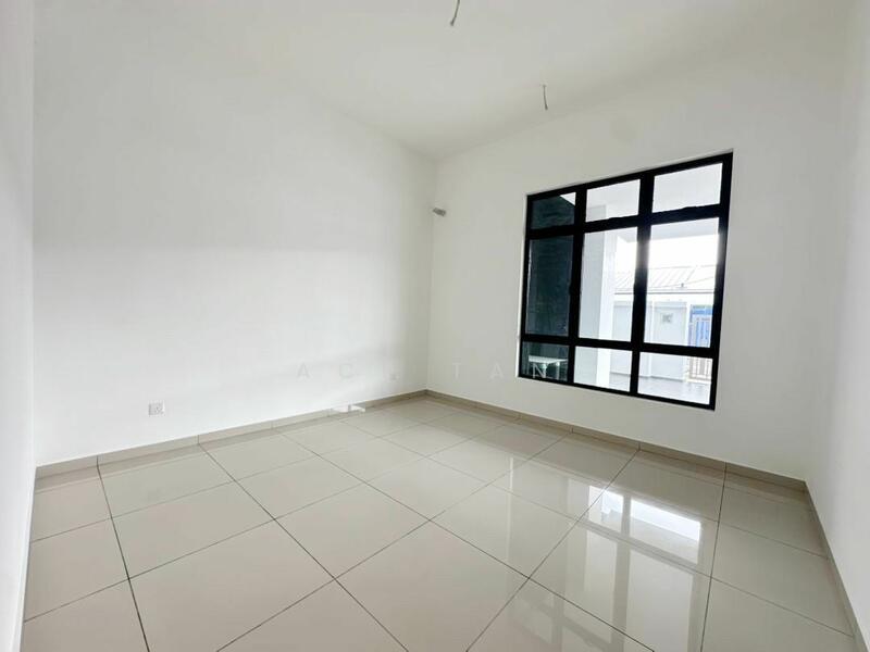 Semi-Detached House for Sale in Johor Bahru (Johor) - Ace Tan - Bedroom - PropertyGuru.com.my