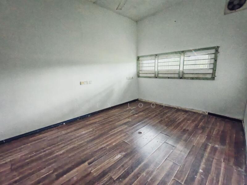 Commercial Bungalow for Rent in Johor Bahru (Johor) - Alex Looi - Interior - PropertyGuru.com.my