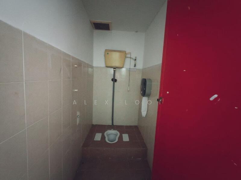 Commercial Bungalow for Rent in Johor Bahru (Johor) - Alex Looi - Bathroom - PropertyGuru.com.my