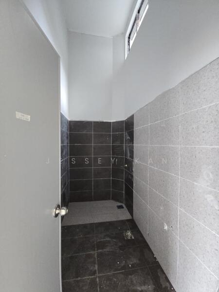 Terraced House for Sale in Kuantan (Pahang) - Jessey Kan - Bathroom - PropertyGuru.com.my