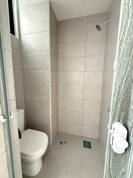 Condominium for Sale at Bayu Residence - Lee Shanny - Bathroom - PropertyGuru.com.my
