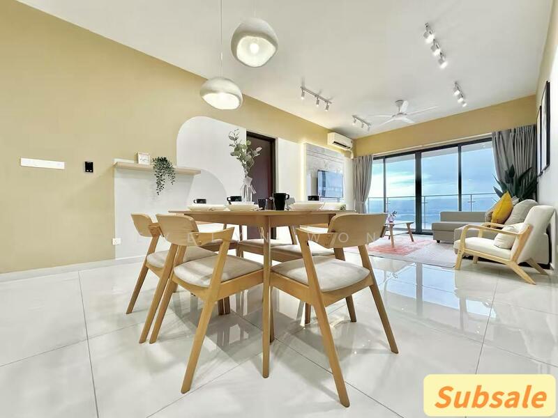 Condominium for Sale at Royal Strand @ Country Garden Danga Bay - Vicky Wong - Dining Room - PropertyGuru.com.my