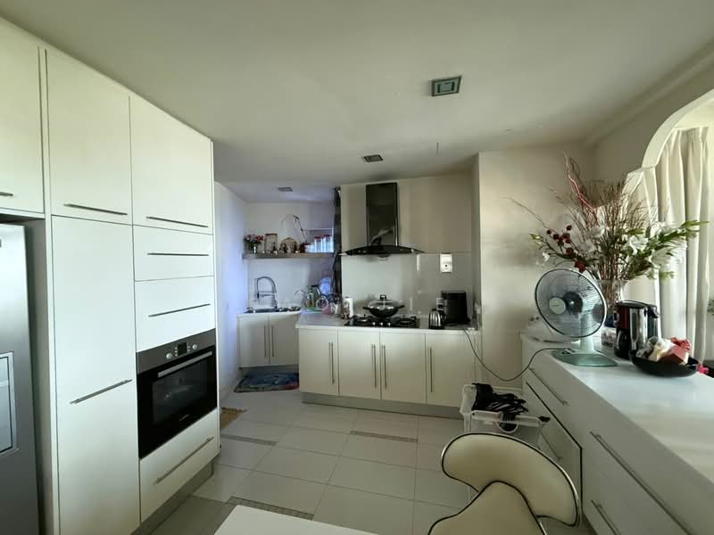 Kondominium untuk Dijual di Kiaramas Ayuria - Bao Jie - Kitchen - PropertyGuru.com.my