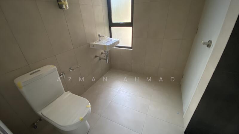 3-storey Terraced House for Sale in Taman Melawati (Ulu Kelang) - Azman Ahmad - Bathroom - PropertyGuru.com.my